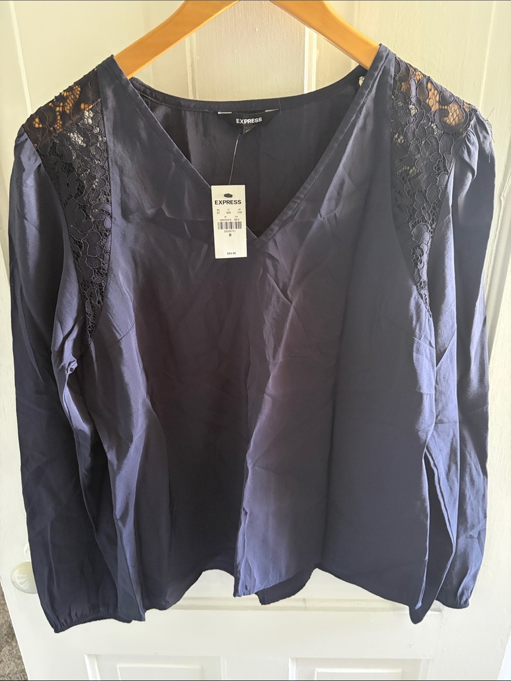 🔥NWT Express Navy Lace-Shoulder V-Neck Blouse🔥